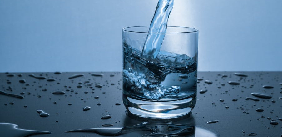 drinking-adequate-water